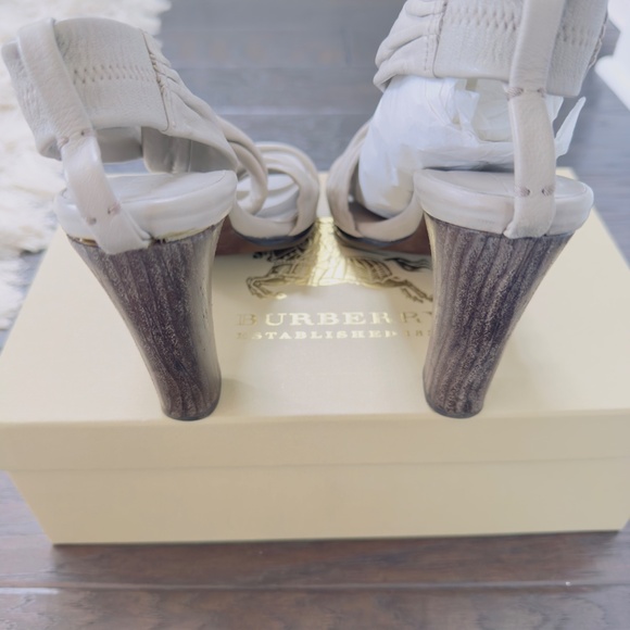 Burberry Sandals - Picture 5 of 8